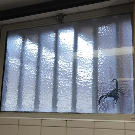 Voormalige Gevangenis Cel Bij Gezond Aan Zee - Toegang Wellnesstuin Meerprijs Panzió