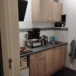 Voormalige Gevangenis Cel Bij Gezond Aan Zee - Toegang Wellnesstuin Meerprijs Bed & Breakfast Ouddorp